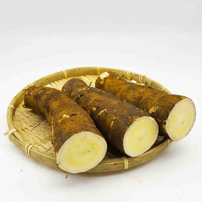 Mandioca Amarela com casca, pacote de 500G (Lojas)